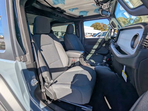 New 2026 Jeep Wrangler Sport AWD/4WD image 21