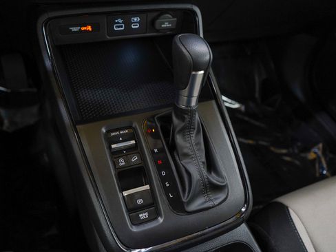 Used 2025 Honda CR-V EX image 22