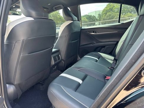 Used 2026 Toyota Camry SE w/ Convenience Package FWD image 11