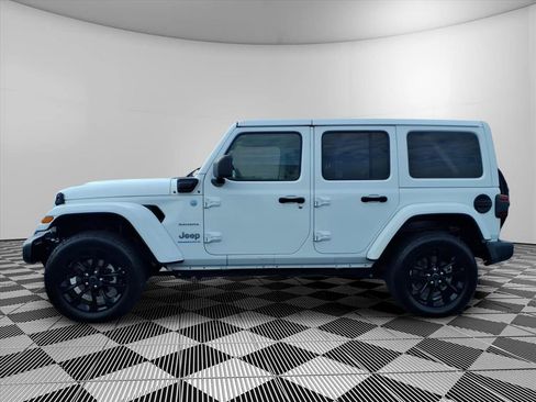 Certified 2024 Jeep Wrangler Unlimited Sahara AWD/4WD image 23