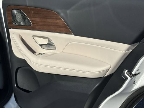 New 2026 Mercedes-Benz GLE 350 4MATIC image 19