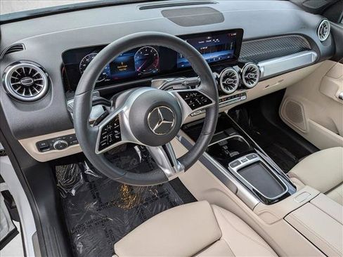 Certified 2025 Mercedes-Benz GLB 250 GLB 250 image 10