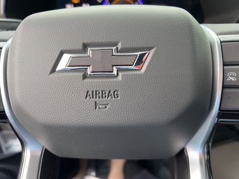 New 2026 Chevrolet Colorado ZR2 w/ Technology Package AWD/4WD image 18