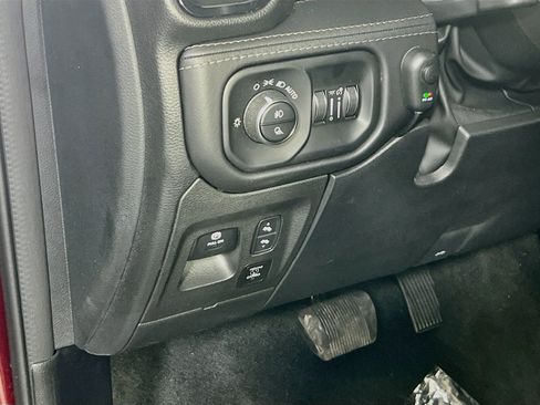 Used 2023 RAM 1500 Limited AWD/4WD image 10