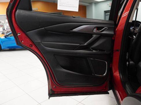 Used 2019 MAZDA CX-9 Touring w/ Touring Premium Package image 23