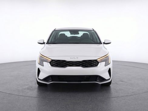 Used 2025 Kia K4 LXS image 2