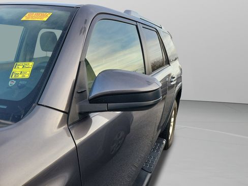 Used 2016 Toyota 4Runner SR5 image 21