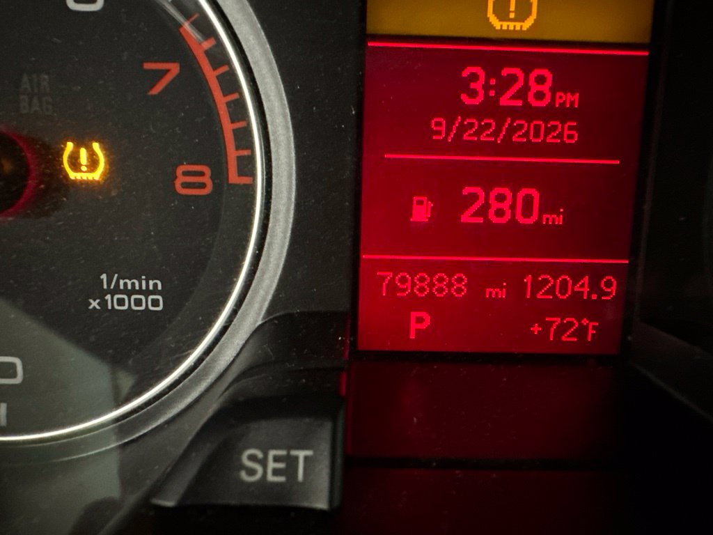 Used 2010 Audi A4 2.0T Premium FWD image 16