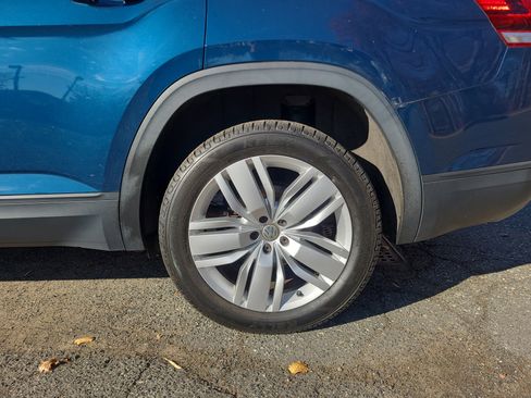 Used 2019 Volkswagen Atlas SE w/ Panoramic Sunroof Package image 11