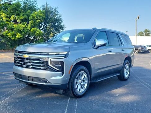 Certified 2025 Chevrolet Tahoe Premier RWD image 3