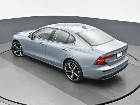 Used 2024 Volvo S60 B5 Core AWD/4WD image 35