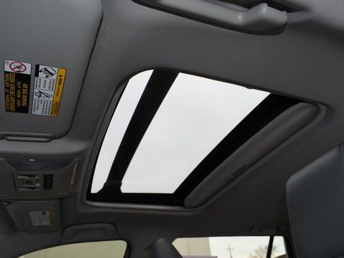 Used 2019 Toyota RAV4 Limited w/ Cold Weather Package image 19