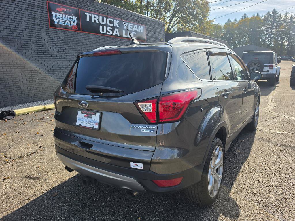 Used 2019 Ford Escape Titanium AWD/4WD image 5