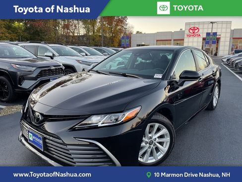 Certified 2023 Toyota Camry LE image 1