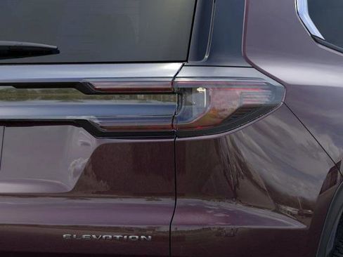 New 2025 GMC Acadia Elevation w/ Elevation Premium Package image 11