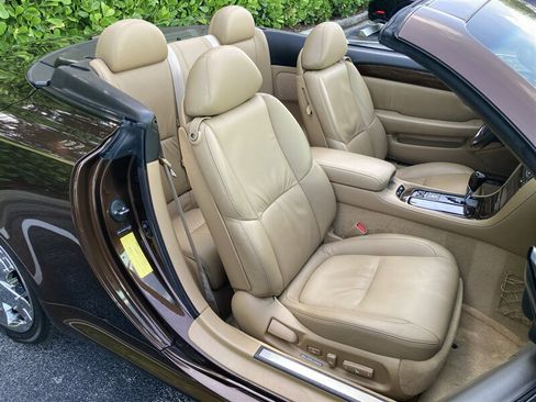 Used 2006 Lexus SC 430 Convertible RWD image 16