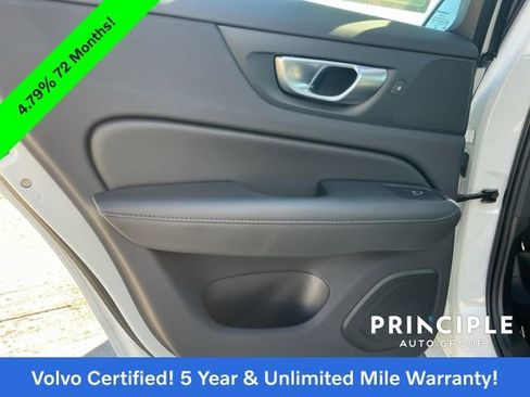 Certified 2024 Volvo S60 B5 Core image 27