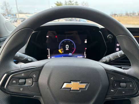 Used 2025 Chevrolet Trax LT image 25