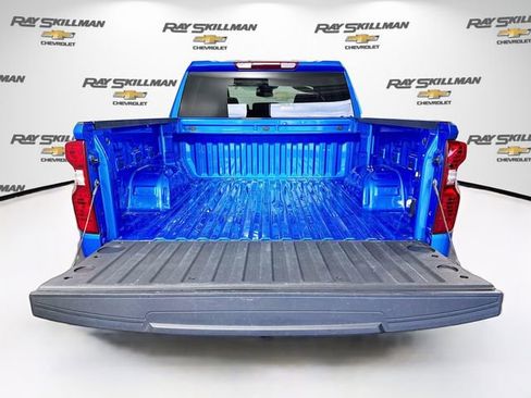 Used 2025 Chevrolet Silverado 1500 LT AWD/4WD image 26