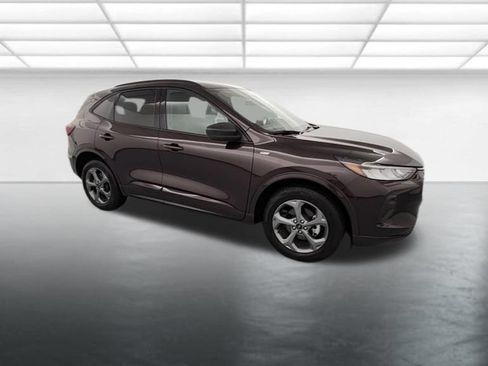 Used 2023 Ford Escape ST-Line AWD/4WD image 9