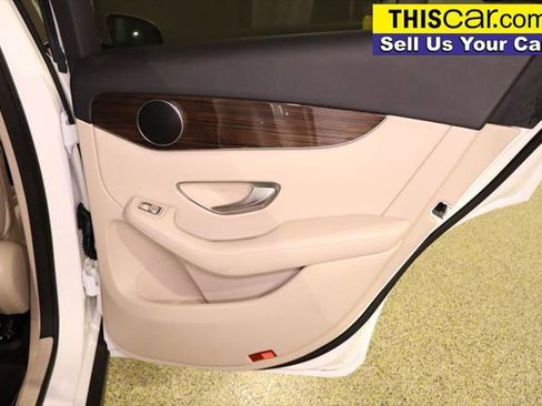 Used 2021 Mercedes-Benz GLC 300 w/ Premium Package image 38