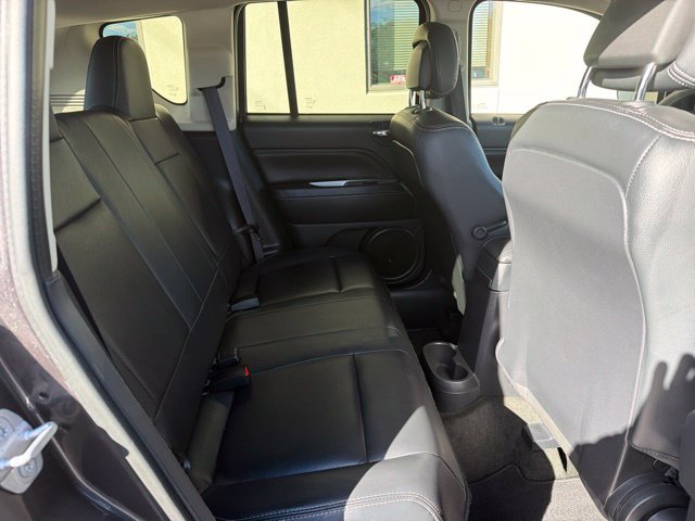 Used 2017 Jeep Compass High Altitude AWD/4WD image 19