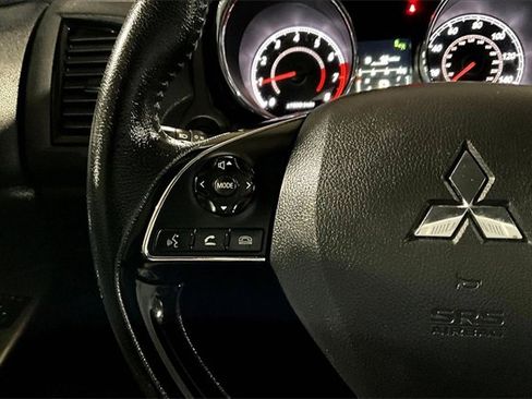 Used 2022 Mitsubishi Outlander Sport SE image 20