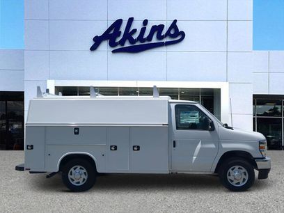 New 2026 Ford E-350 and Econoline 350 Super Duty w/ Power Equipment Group