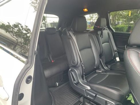 Certified 2023 Honda Odyssey Sport image 7