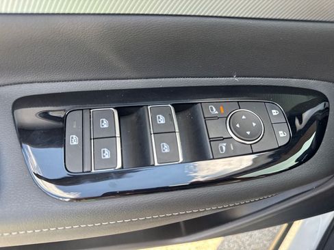 Used 2025 Nissan Murano SL AWD/4WD image 18