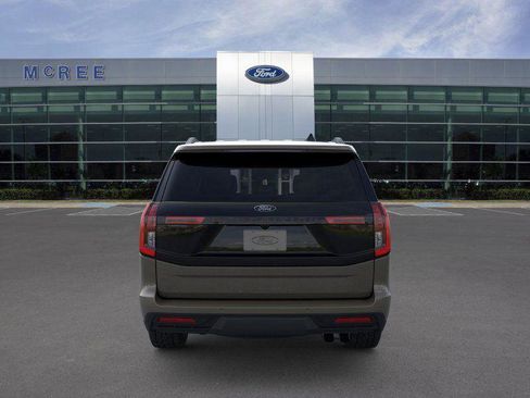 New 2026 Ford Expedition Tremor image 5