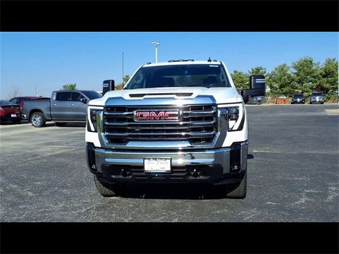 New 2026 GMC Sierra 2500 SLE w/ SLE Value Package; image 3