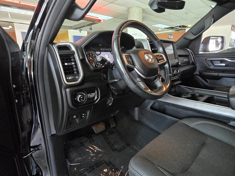 Used 2019 RAM 1500 Big Horn AWD/4WD image 8