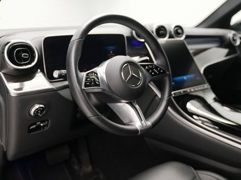 Used 2024 Mercedes-Benz GLC 300 4MATIC image 20