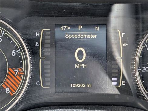 Used 2014 Jeep Cherokee Altitude w/ Comfort/Convenience Group image 10