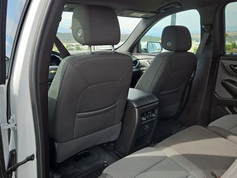 Used 2023 Chevrolet Traverse LT FWD image 20