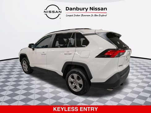 Used 2023 Toyota RAV4 XLE AWD/4WD image 5