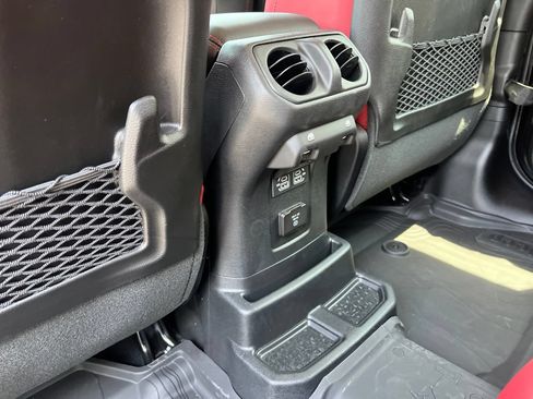 Used 2024 Jeep Wrangler Unlimited Rubicon 392 AWD/4WD image 18