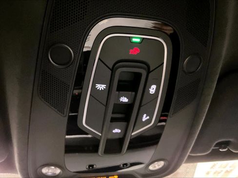 Used 2025 Audi RS 6 performance image 27