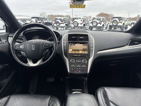 Used 2017 Lincoln MKC Reserve w/ Lincoln MKC Climate Package image 29