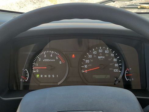 Used 2026 Isuzu NPR RWD image 10