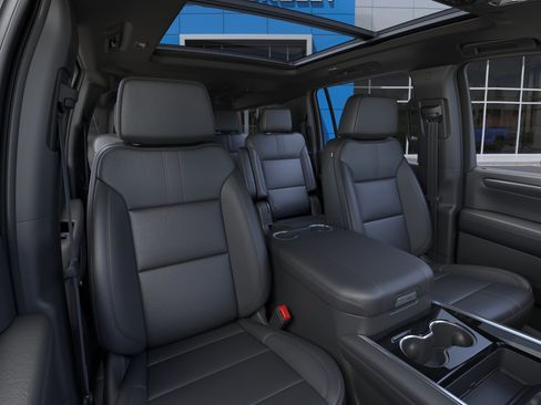 New 2026 Chevrolet Suburban RST w/ Comfort Package RWD image 17