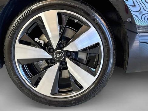 Used 2025 Audi A5 2.0T Premium w/ 19" Wheel Package AWD/4WD image 28