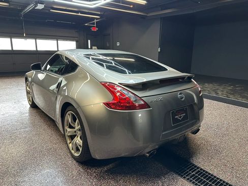 Used 2009 Nissan 370Z Touring w/ Sport Pkg image 5