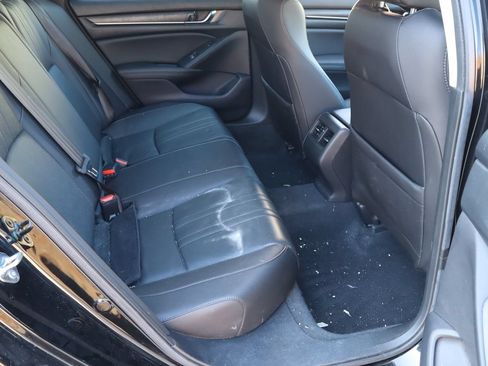 Used 2020 Honda Accord Touring image 17