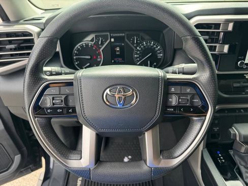 Used 2022 Toyota Tundra SR5 AWD/4WD image 22