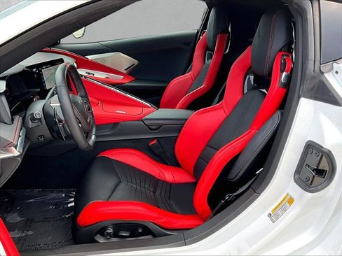 Used 2025 Chevrolet Corvette Z06 RWD image 26