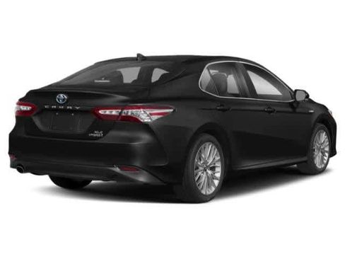 Used 2018 Toyota Camry SE w/ Audio Package image 2