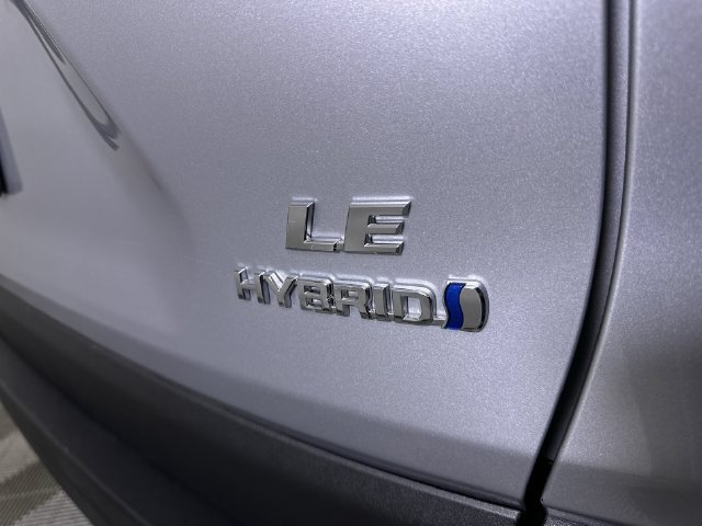 Used 2024 Toyota RAV4 LE AWD/4WD image 33