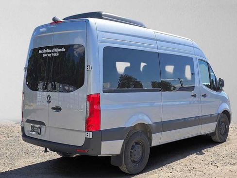 Used 2025 Mercedes-Benz Sprinter 2500 image 3